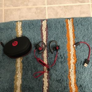 Beats by Dre Powerbeats 2 wireless head phones